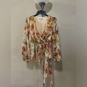 GILLI | beautiful woman’s Flowy floral top